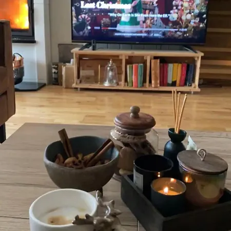 Koselig Familiehjem I Et Barnevennlig Omradet Holiday home